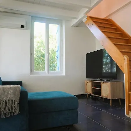 La Maison Du Saunier Entre Et Garrigue 펜션 *