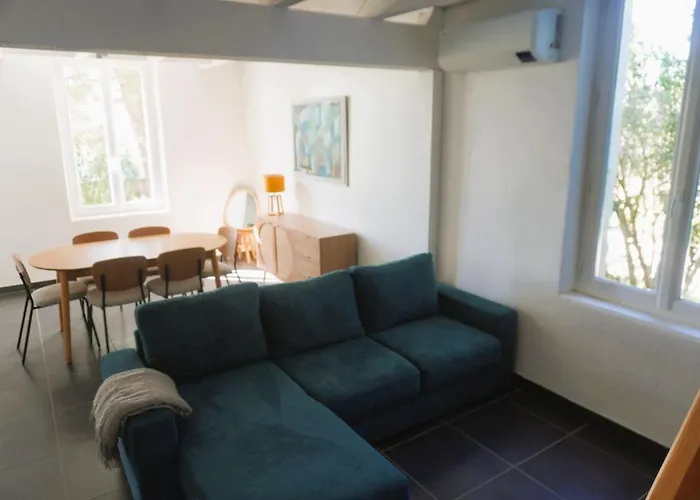 Holiday home La Maison Du Saunier Entre Et Garrigue *